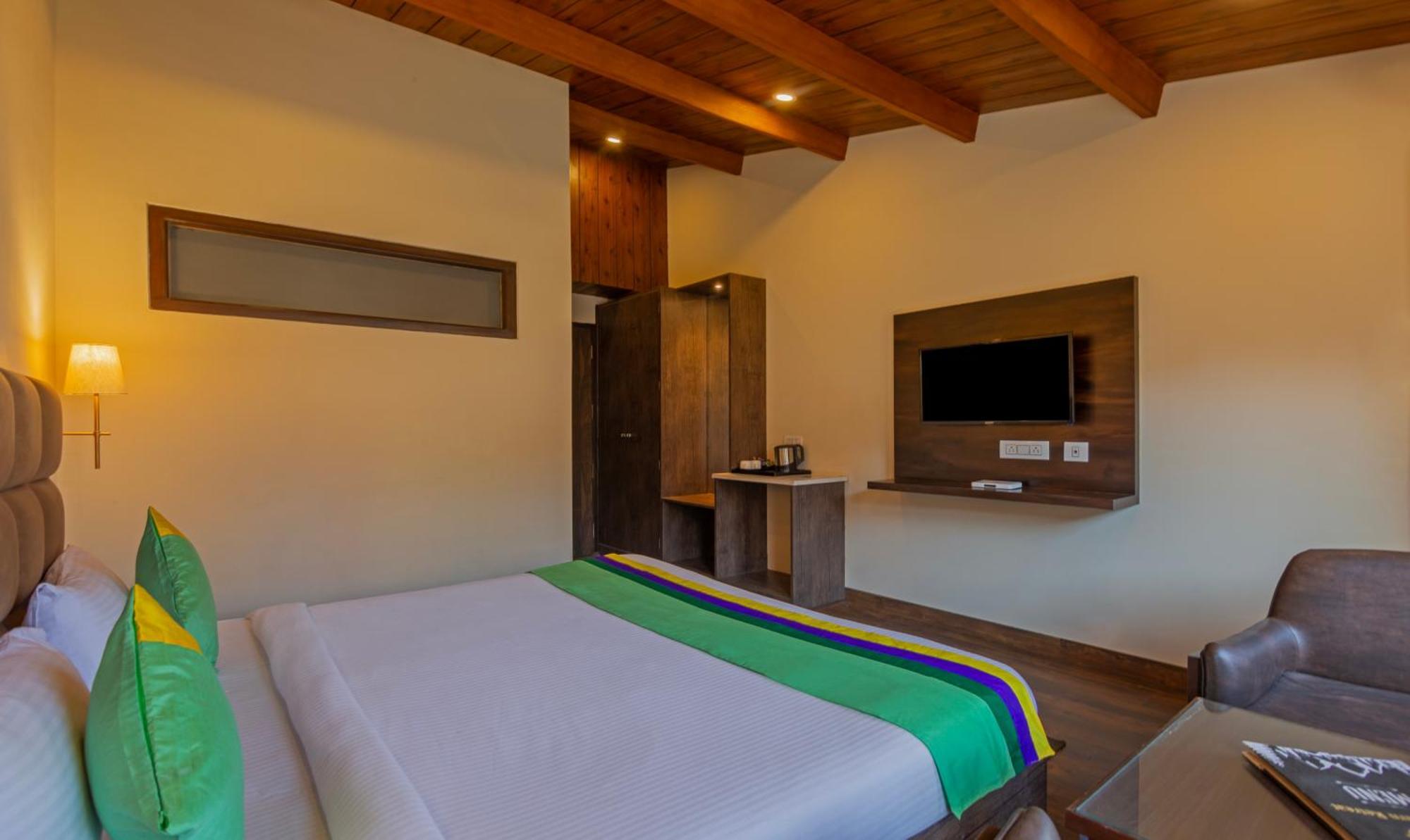 Treebo The Northern Retreat Resort With Mountain View Shimla Esterno foto