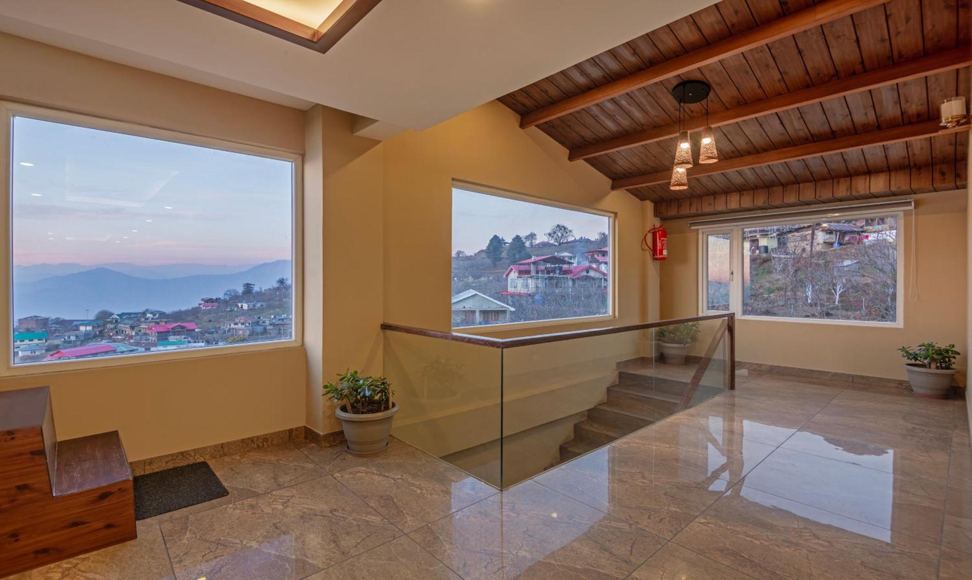 Treebo The Northern Retreat Resort With Mountain View Shimla Esterno foto